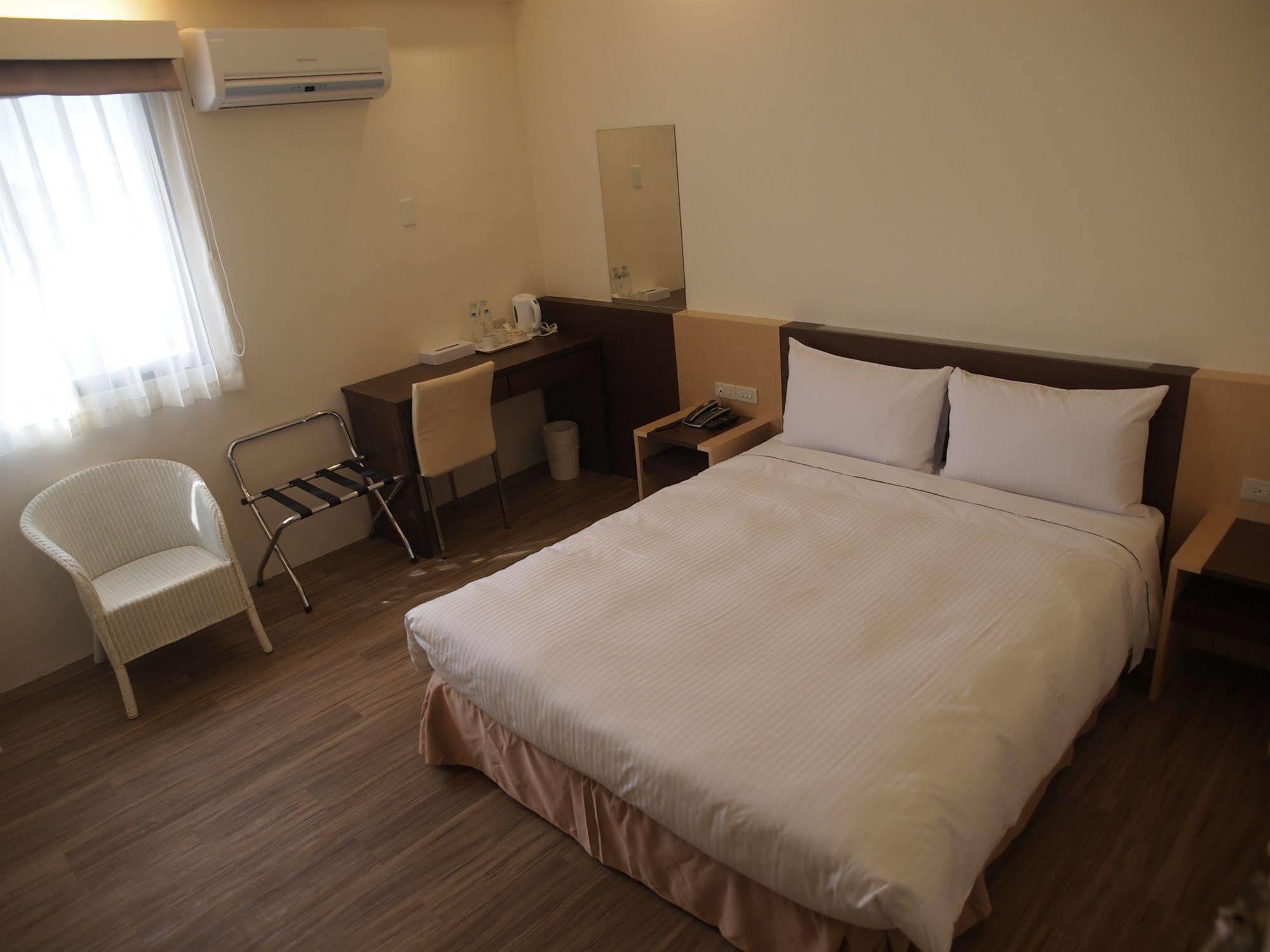 Finders Hotel Hualien Da-Tong Екстериор снимка